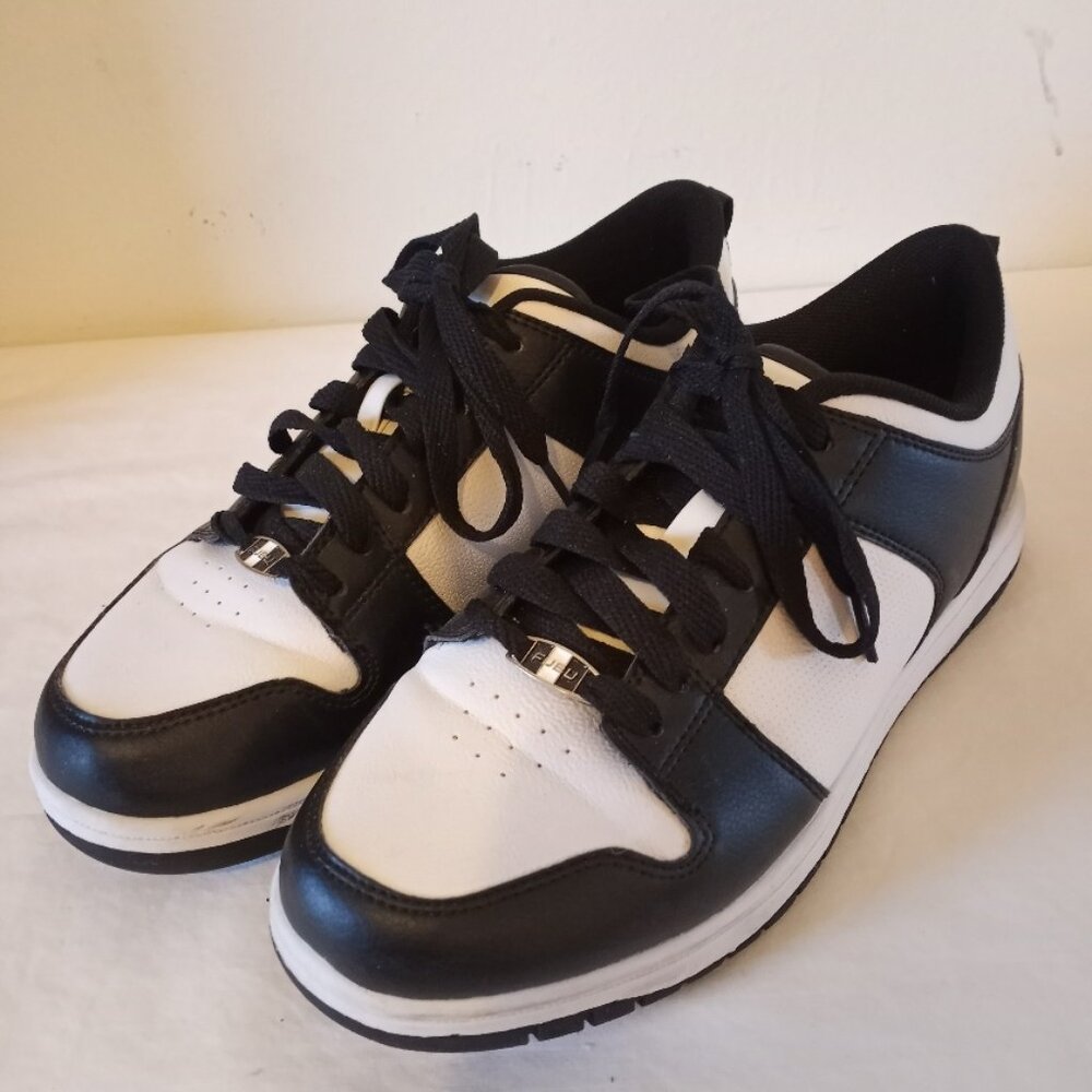 FUBU Men's Low Top Sneakers Black & White Basketball Size 7 LIKE NEW